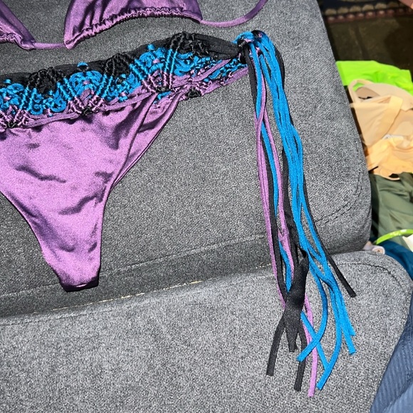 INDAH bikini set - Picture 2 of 5